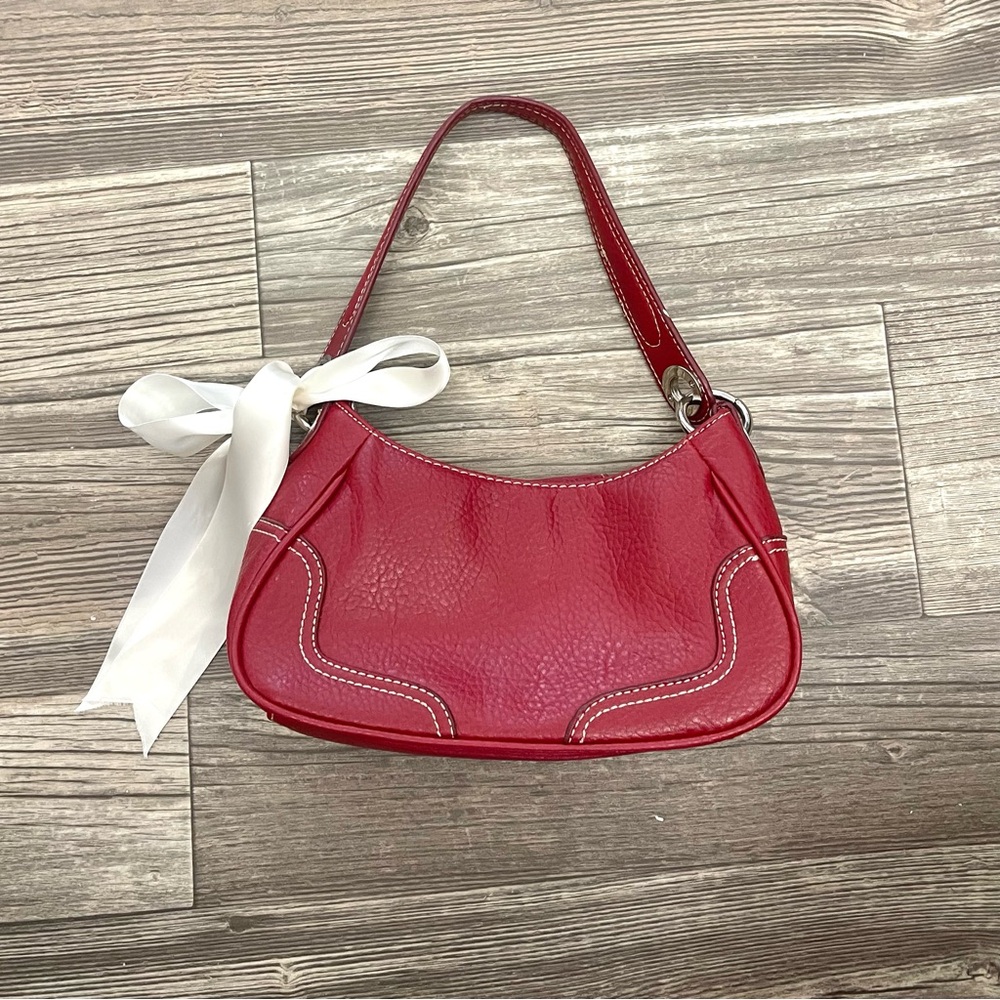 Vintage Tommy Hilfiger Red Leather Women's Bag with White Bow.